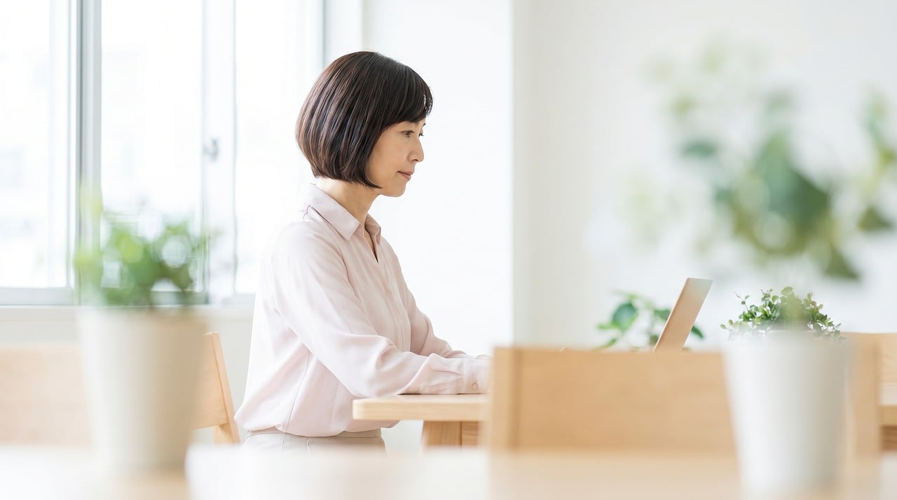 Building a Home Office That Respects Your Need for Quiet